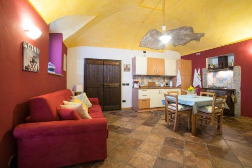 Arona Apartamento | Casa Corte Alla Rocca