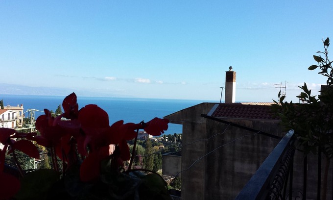 Taormina Casa | Casa Corvaja 2 - A 300 metros del centro / espacio de estacionamiento privado