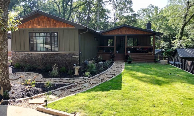 Gainesville Casa | Casa Curando - Healing house - Downtown Gainesville