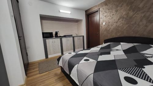 Toplita Casa | Casa D