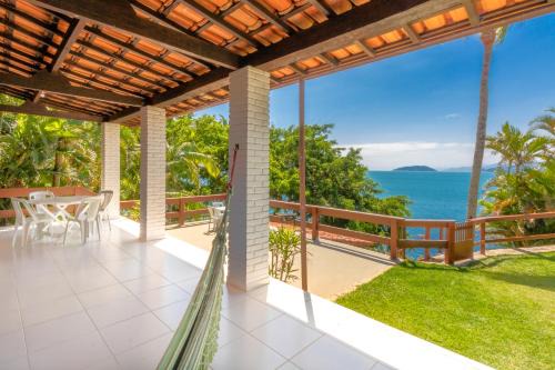 Ilhabela Casa | Casa da Costeira - Cabaraú