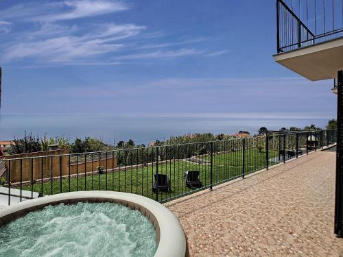 Prazeres Casa | Casa da Felicidade by LovelyStay