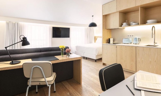 Ponta Delgada Apartamento | Casa da Galeria - Azores Art of Hosting