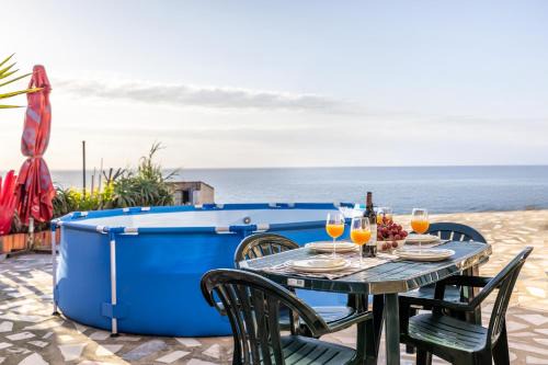 Alcobaca Apartamento | Casa da Legua -Panoramic Ocean View w Terrace Pool
