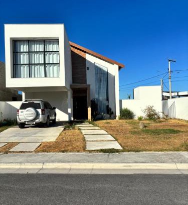 Sao Pedro da Aldeia Casa | Casa da Mãe São Pedro
