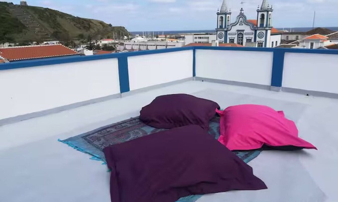 Praia da Vitoria Casa | Casa da Praia - Group Accommodation