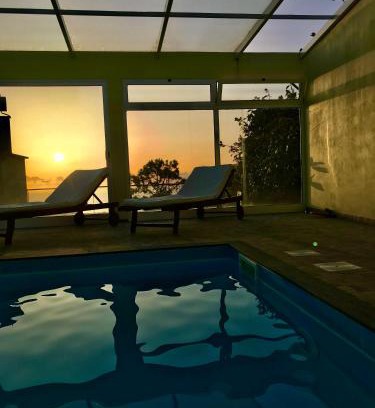 Calheta Apartamento | Casa da Relva com Piscina Aquecida Interna