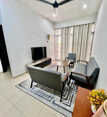 Kuantan Casa | Casa Damai Kuantan - near Taman Tas, SEMSAS, UMP,Airport, Uia, Matrik Gambang, Menara 188, 4bilik-3AC 1kipas, Ruang Tamu kipas