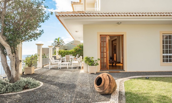 Sao Goncalo Chalet De Esquí | Casa das Neves - By Wehost