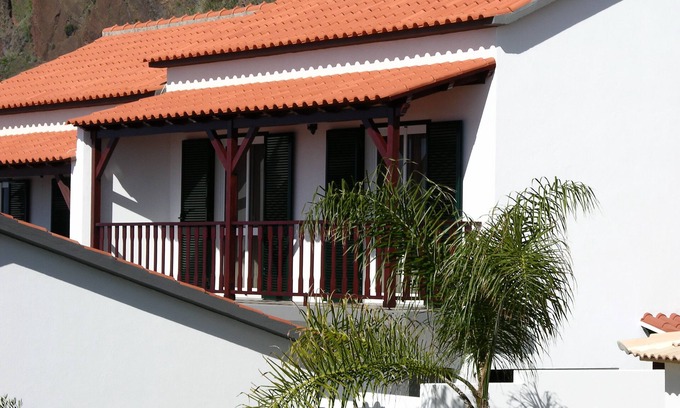 Jardim do Mar Casa | Casa das Pedras 2 bedroom House