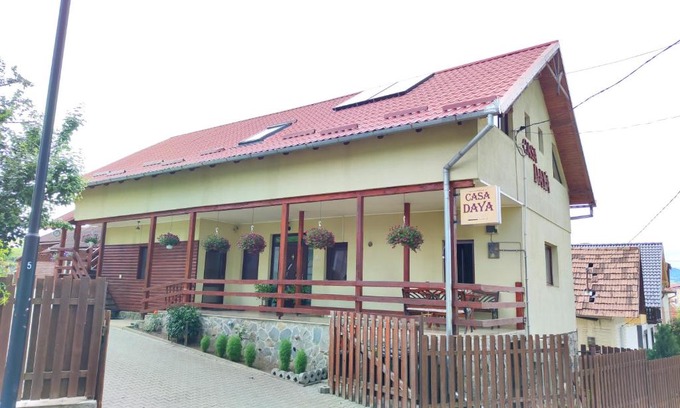 Toplita Casa | Casa Daya