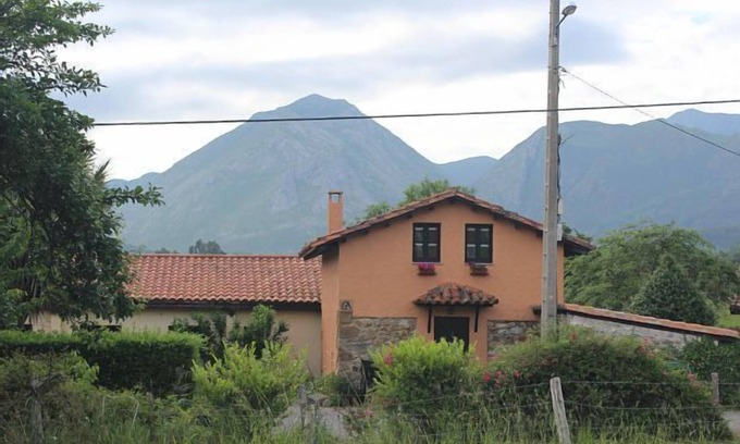 Ribadesella Cabaña | Cas rural con jardín independiente a 2 km de Ribadesella.