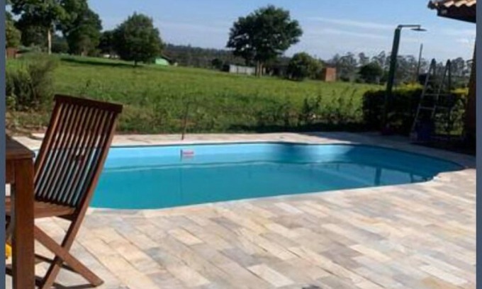 Aguas de Santa Barbara Cabaña | Casa de Campo em Condomínio -16 Pessoas com Piscina