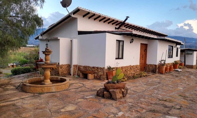 Villa de Leyva Cabaña | Casa de campo a 20 min de Villa de Leyva. Ideal para familias, mascotas, trabajo