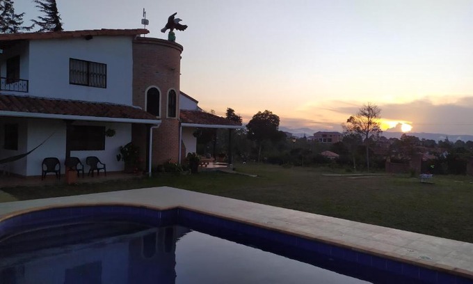Los Santos Casa | Casa de Campo EL LAGUITO - Mesa de los Santos