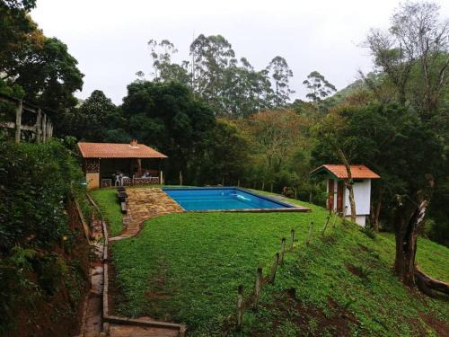 Engenheiro Paulo de Frontin Casa | Casa de Campo: Sítio Santa Helena-Mendes RJ