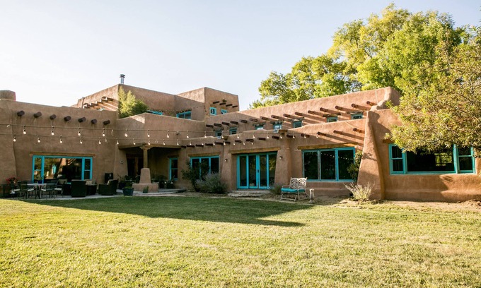 Corrales Casa | Casa de Corrales - Where families make memories!