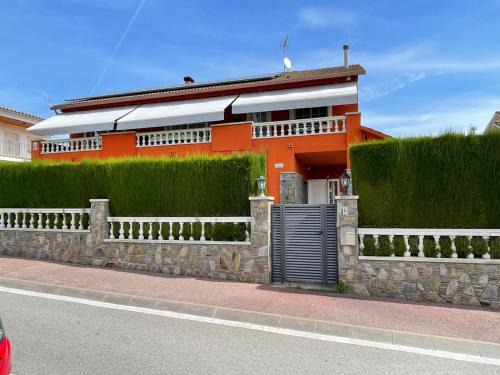 Santa Eulalia de Roncana Apartamento | Casa de vacances Mary