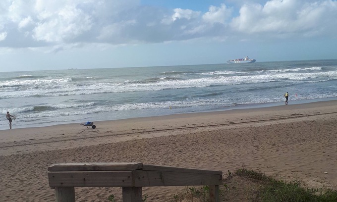 Meia Praia Casa | Casa de Família na Praia