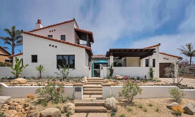West Mesa Casa | Casa de Lujo - Spanish Seaside Retreat