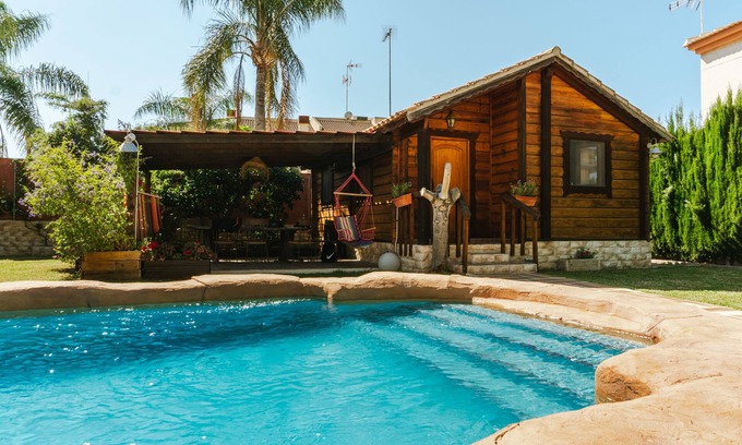 Los Alcázares Cabina | Casa de madera con piscina privada