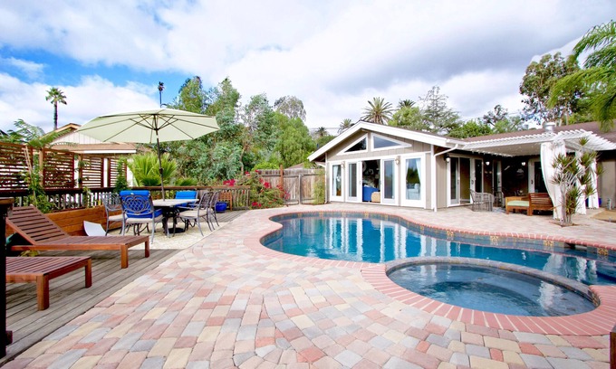 Vista Casa | Retiro aislado en la ladera con piscina de agua salada y spa