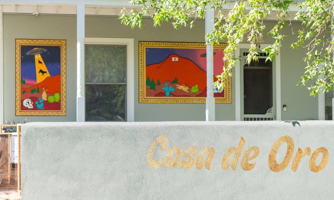 Bisbee Casa | Casa de Oro – Luxe Comfort in the Heart of Old Bisbee Private Yard & EV Charger!