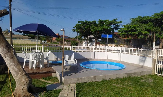 Ubatuba Casa | Casa de praia com piscina para 05 pessoas