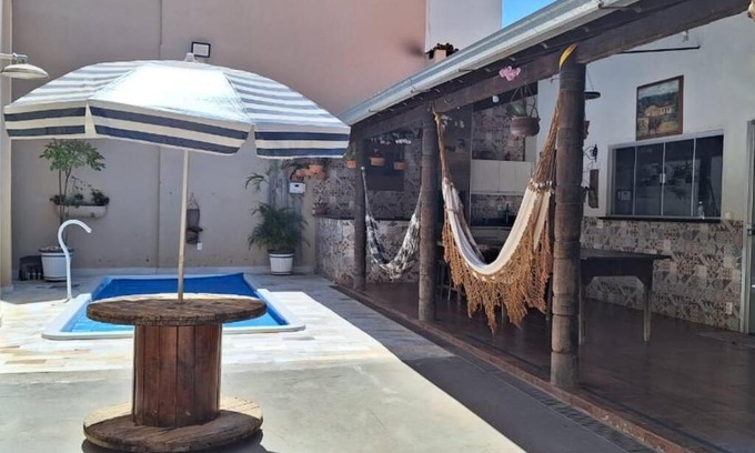 Lourdes Casa | Casa de Temporada Uberaba com Piscina