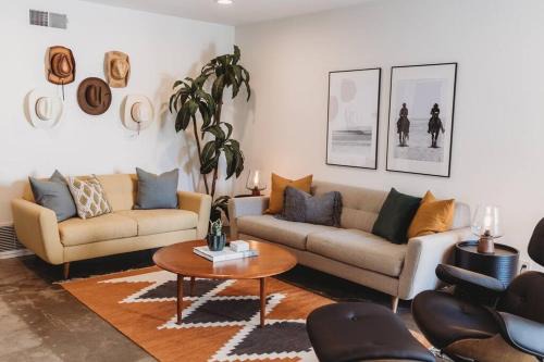 San Juan Capistrano Casa | Casa de Vaqueros! Family&Pet Friendly! 3mi to the Beach!