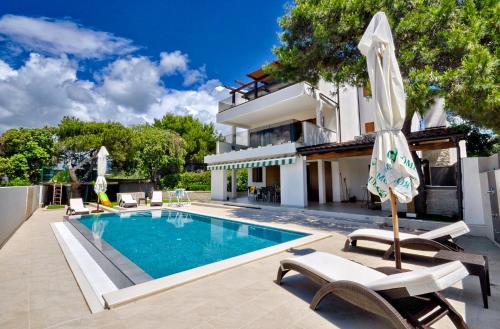 Razanj Villa | Casa del Capitano