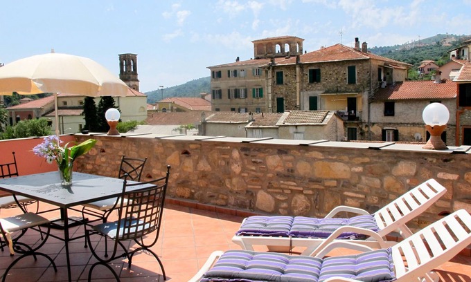 Dolcedo Apartamento | Casa del Cavaliere by Interhome