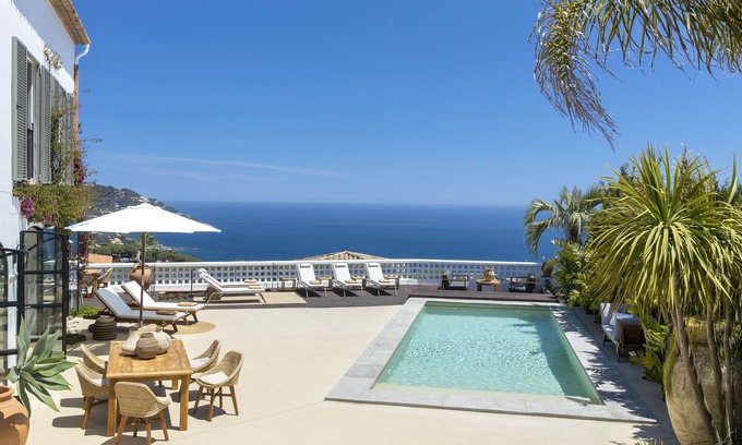 Calella de Palafrugell Casa | Casa del Mar: Un Sueño Mediterráneo en Calella de Palafrugell