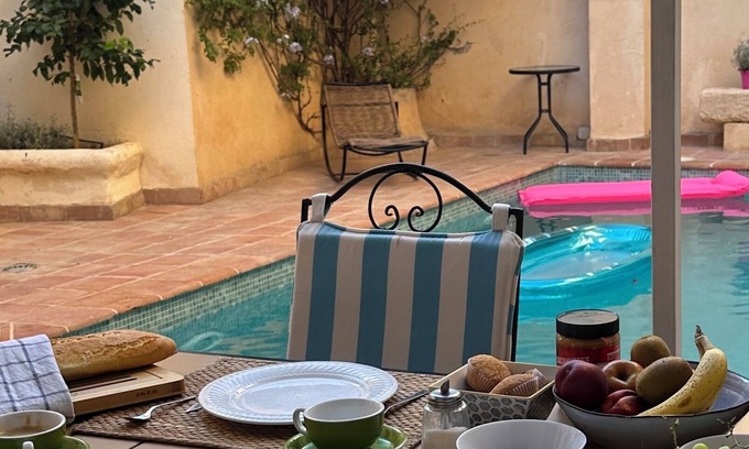 Pinos del Valle Cama Y Desayuno | Casa del Patio PdV