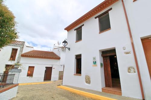 La Nava Casa | Casa del Río by SIERRA VIVA