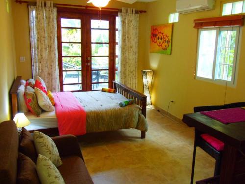 Contadora Island Cama Y Desayuno | Casa del Sol Bed and Breakfast