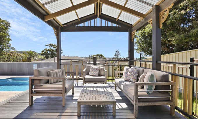 Kiama Heights Casa | Casa del SolnKiama 4 Bed with Pool & Spa, Sun-Drenched and North-Facing 🌞🏊🌴