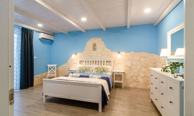 Coste Apartamento | Casa della Perla, Aparcamiento disponible