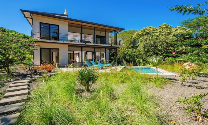 Los Pargos Casa | CASA DESTINO - 150 METERS FROM THE OCEAN IN OCEANFRONT COMMUNITY