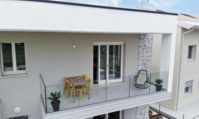 Rivoltella Apartamento | Casa di Andrew - Appartamento sul Lago di Garda