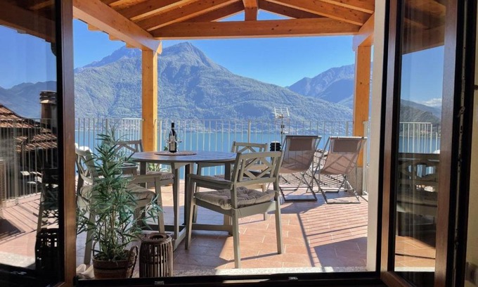 Calozzo Casa | Casa di Luna - Pianello del Lario by LoveComo