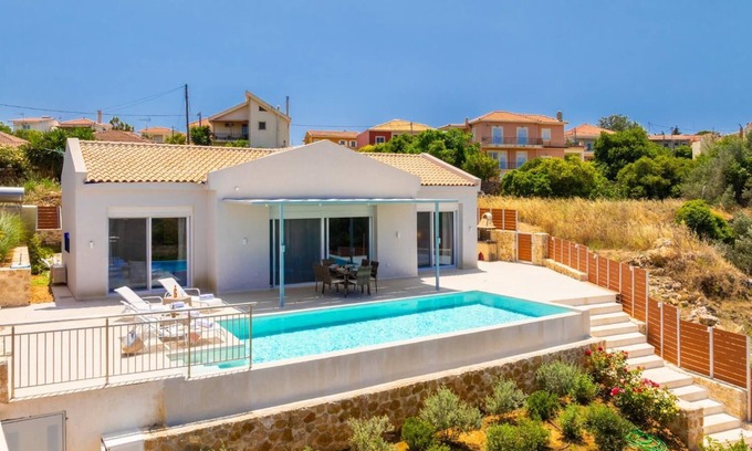 Lakithra Villa | Casa di Pietra - Dos Habitaciones Villa, Capacidad 4