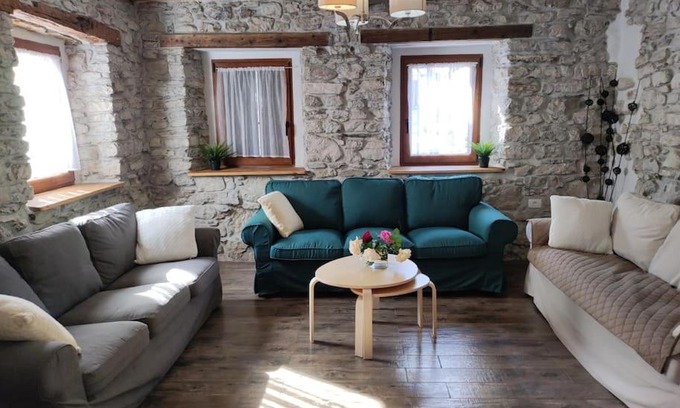 Volce Casa | Casa di Volce - 1801 Stone House