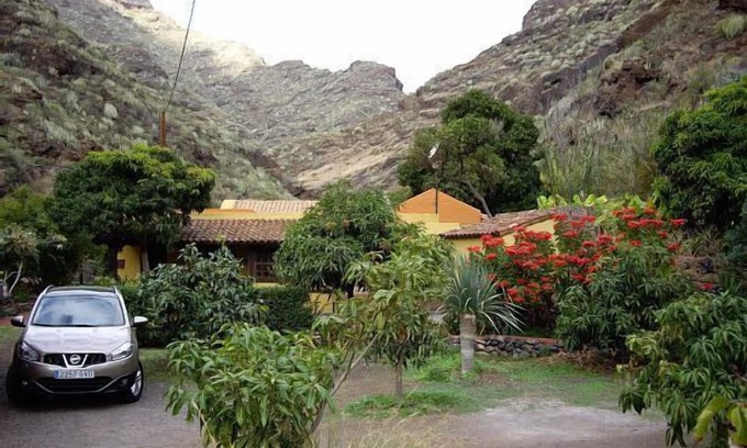Santa Cruz de Tenerife Cabaña | Casa con 2 dormitorios y piscina, en Parque Rural Anaga, a 40 mts nivel del mar