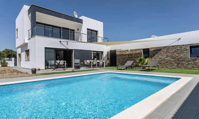 Vila Nogueira de Azeitao Villa | Casa do Paraiso