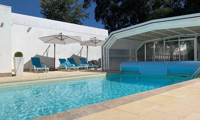 Santa Maria da Feira Casa | Casa do Pinheiro Pool and SPA