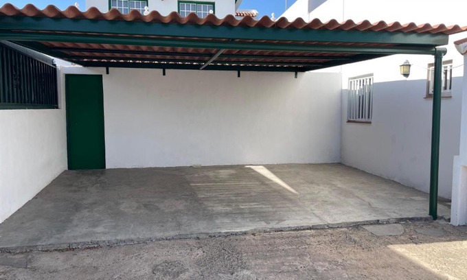 Buzanada Casa | Casa Don Daniel, Arona