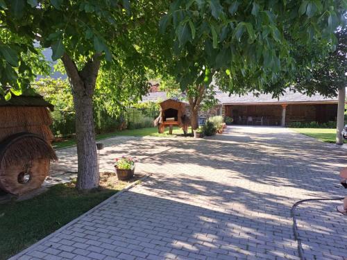 Braganca Casa | Casa Dos Avós
