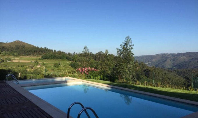 Bouro Cabaña | Casa dos Cinco - Gerês - Piscina privada para adultos y niños