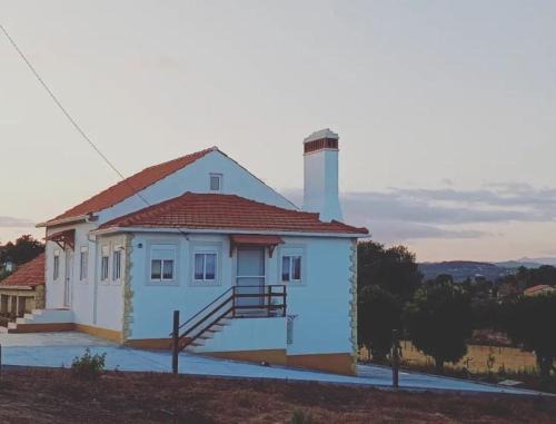 Nossa Senhora do Pranto Casa | Casa dos pássaros